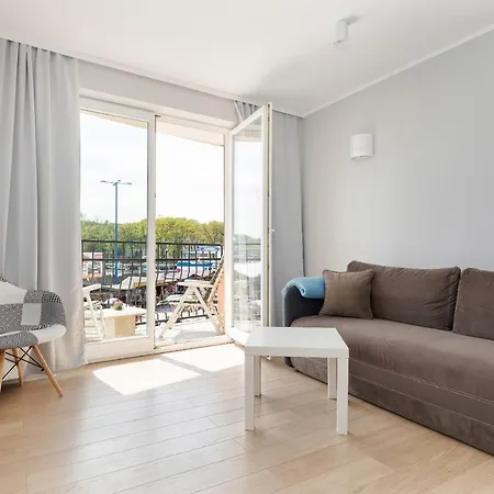 Jantar Apartamenty-port Ul.towarowa * Kołobrzeg