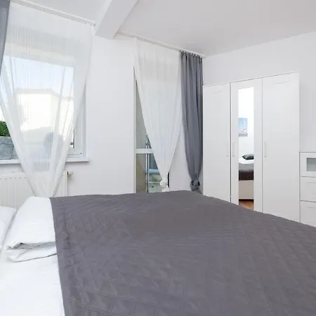 Port Str Towarowa By Jantar Kolobrzeg