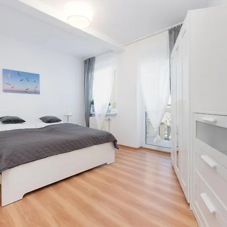 Jantar Apartamenty-port Ul.towarowa *