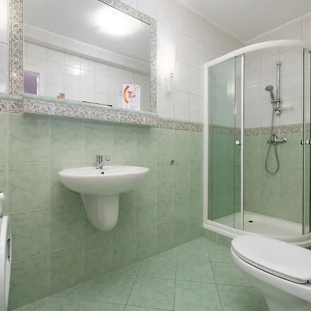 Apartament Jantar Apartamenty-port Ul.towarowa *