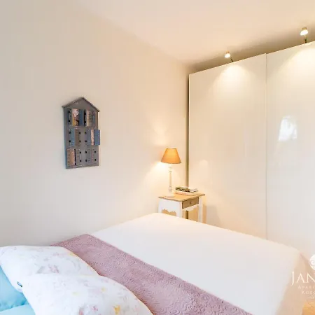 Apartament Jantar Apartamenty-port Ul.towarowa